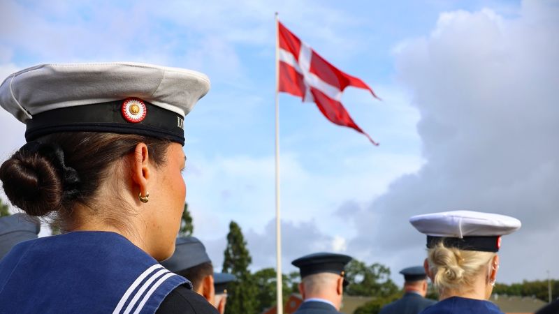 Dagen blev højtideligholdt over hele landet med deltagere fra alle tre værn. Her fra Holstebro. Foto: Lars Skjoldan